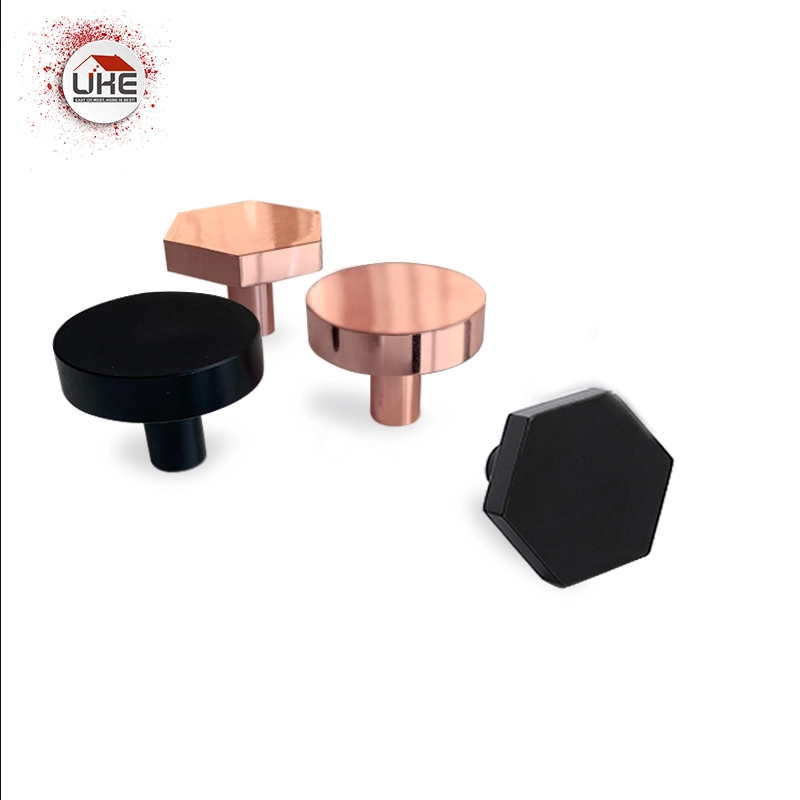 UKE-pomo de aluminio negro par - Restoration Hardware Furniture Used reseña y precio