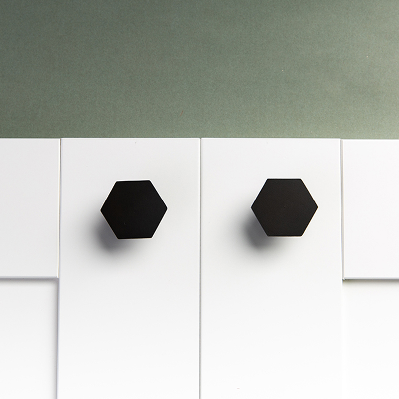 UKE-pomo de aluminio negro par - Restoration Hardware Furniture Used reseña y precio