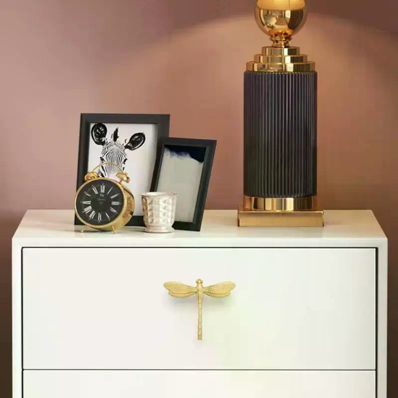 Tiradores de cajón con forma d - Furniture Hardware Brass reseña y precio
